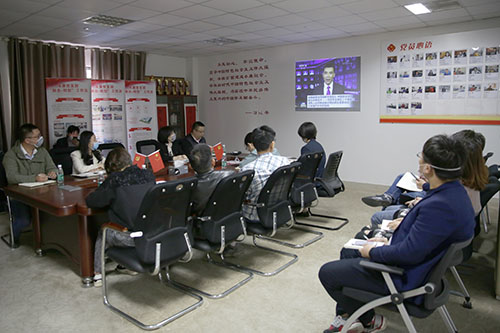 老街玉祥集团公司党支部开展”争取双胜利，，奋勇领先锋”主题党日活动