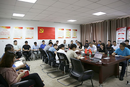老街玉祥集团公司党支部开展”学习贯彻天下’两会’精神”主题党日活动